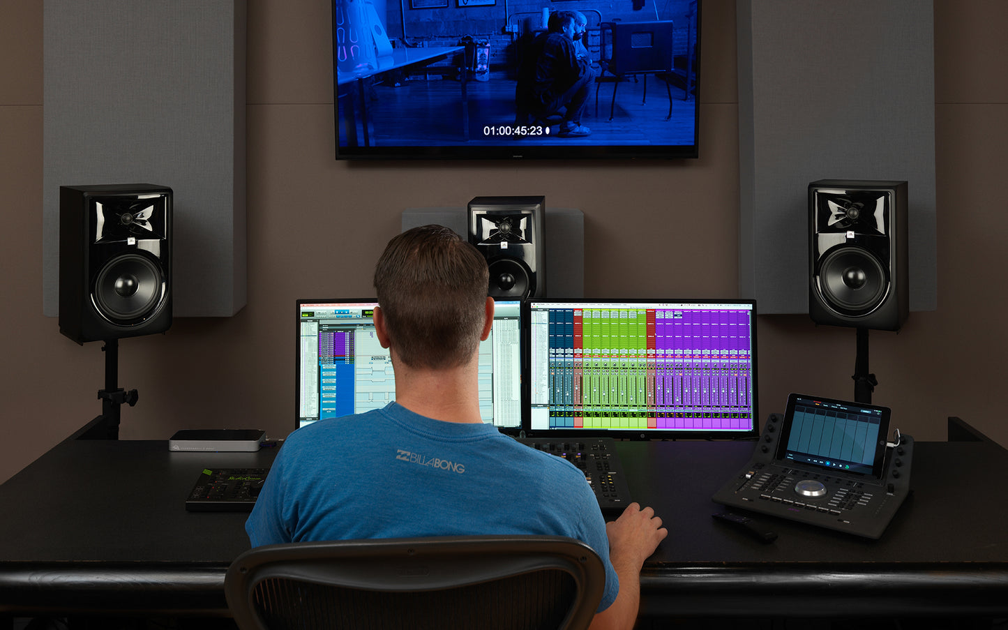 JBL 308P MkII 8-inch Powered Studio Monitor (pair) (SOLD OUT)